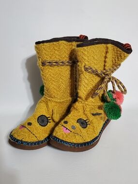 TigerBear Republik Yellow Beastie Pom-Pom Kids Boots Character Face Size 7 1/2